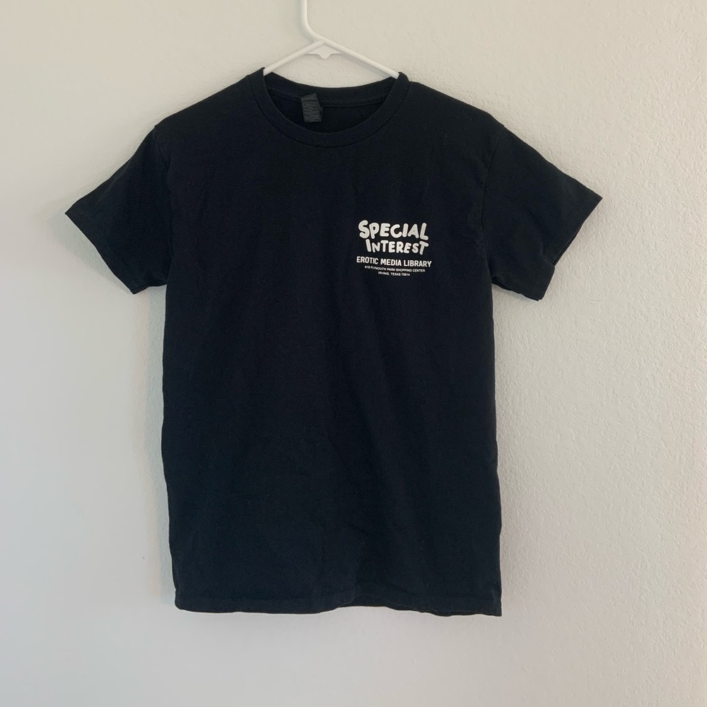 Special Interest Tee - Picture 2 of 7